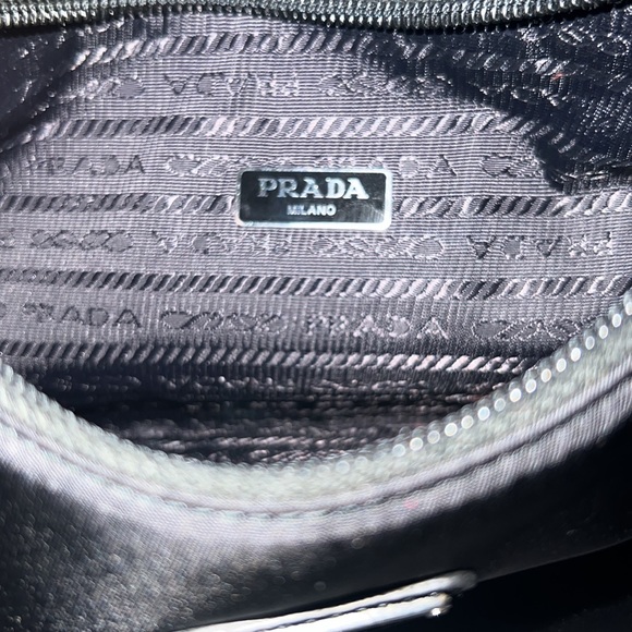 Prada mini - Picture 3 of 8
